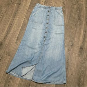 ANTHROPOLOGIE Holding Horses button skirt